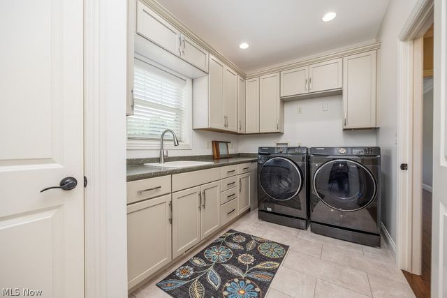 390 Powell Riverfront Road, St Marys, WV 26170