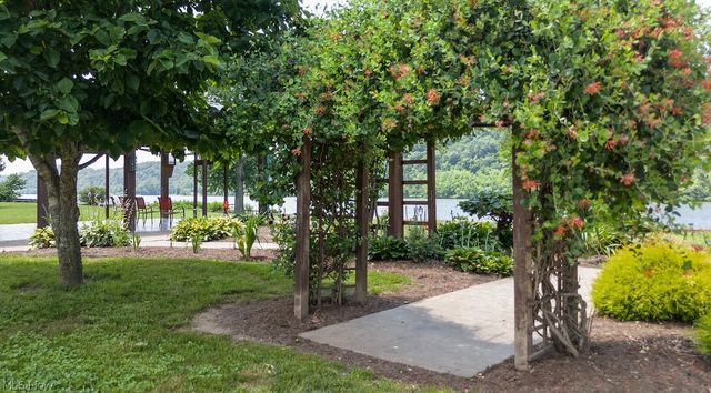 390 Powell Riverfront Road, St Marys, WV 26170