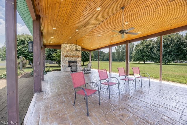 390 Powell Riverfront Road, St Marys, WV 26170