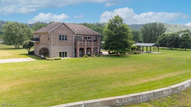390 Powell Riverfront Road, St Marys, WV 26170