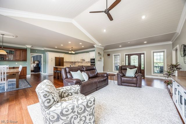 390 Powell Riverfront Road, St Marys, WV 26170