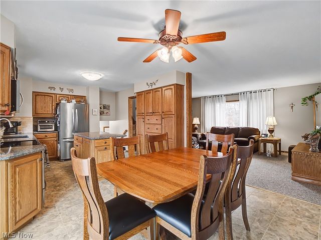 7706 E Linden Lane, Parma, OH 44130