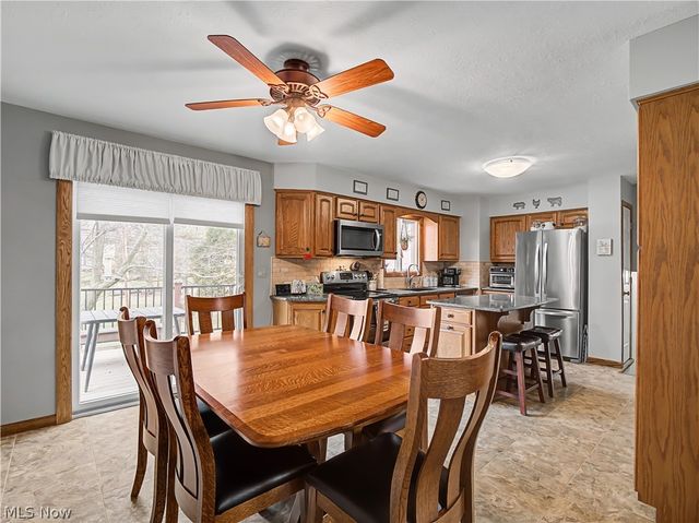 7706 E Linden Lane, Parma, OH 44130