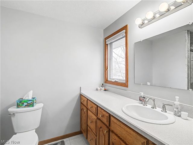 7706 E Linden Lane, Parma, OH 44130