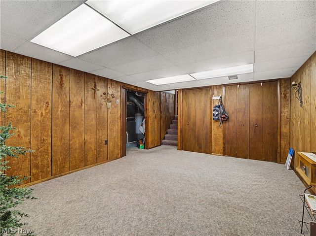 7706 E Linden Lane, Parma, OH 44130