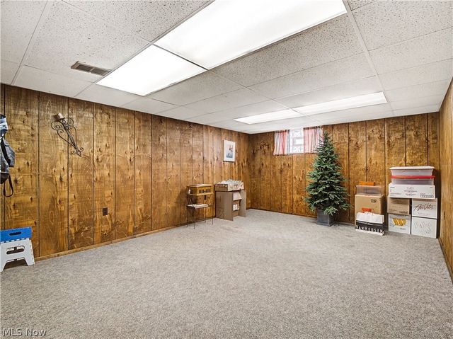 7706 E Linden Lane, Parma, OH 44130