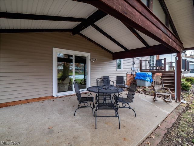 7706 E Linden Lane, Parma, OH 44130