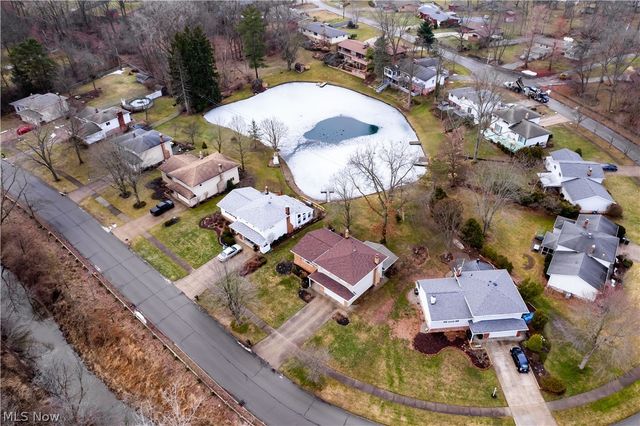 7706 E Linden Lane, Parma, OH 44130