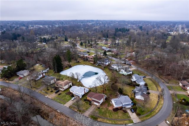 7706 E Linden Lane, Parma, OH 44130