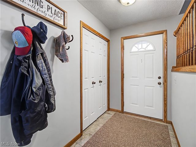 7706 E Linden Lane, Parma, OH 44130