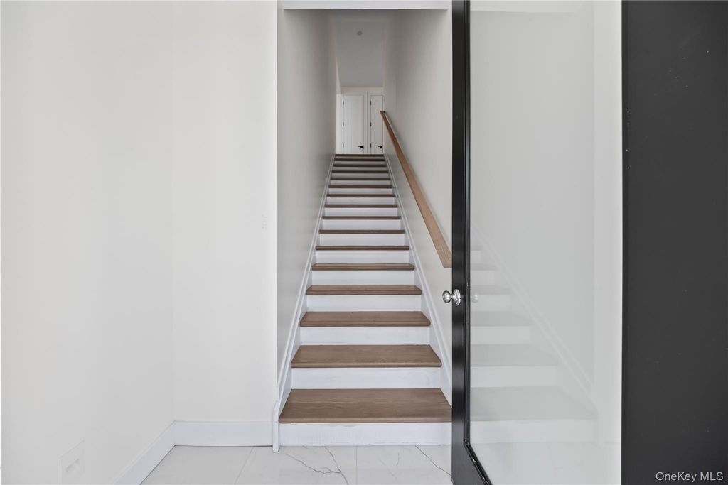 80 Memorial Park Drive 312, Spring Valley, NY 10977 — photo 3