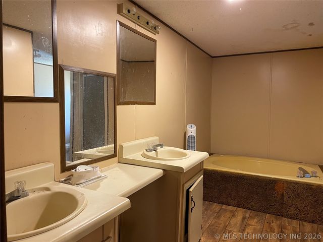 32350 S 559 Road, Cookson, OK 74427