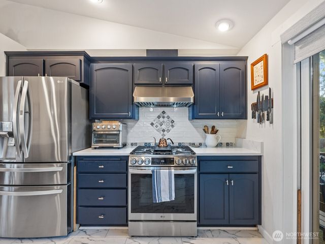 179 NW 12th Court, Oak Harbor, WA 98277