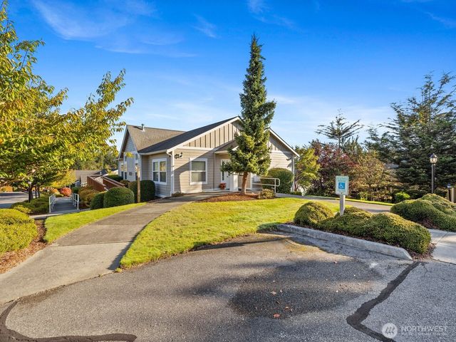 179 NW 12th Court, Oak Harbor, WA 98277