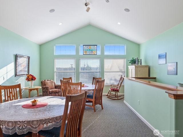 179 NW 12th Court, Oak Harbor, WA 98277