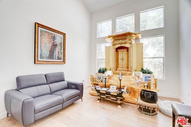 5081 Via Camino, Newbury Park, CA 91320