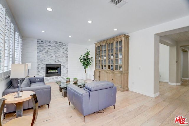 5081 Via Camino, Newbury Park, CA 91320