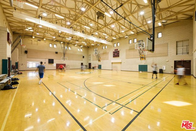 5081 Via Camino, Newbury Park, CA 91320