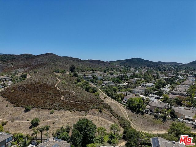 5081 Via Camino, Newbury Park, CA 91320
