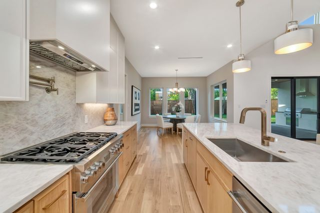 3667 Ingleside Drive, Dallas, TX 75229