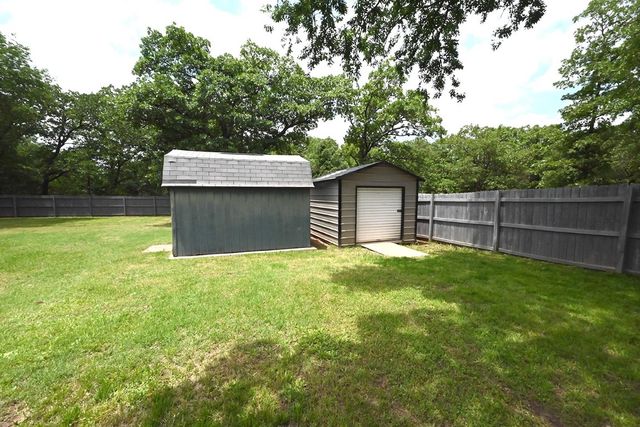 712 S Brush Creek Road, Stillwater, OK 74074