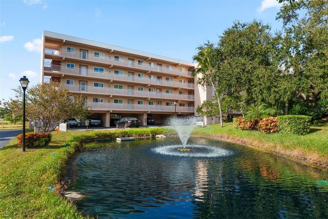 9510 HARBOR GREENS WAY 208, Seminole, FL 33776