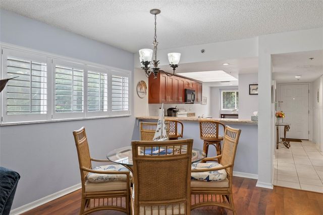 9510 HARBOR GREENS WAY 208, Seminole, FL 33776