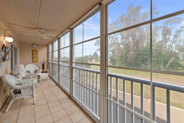 9510 HARBOR GREENS WAY 208, Seminole, FL 33776