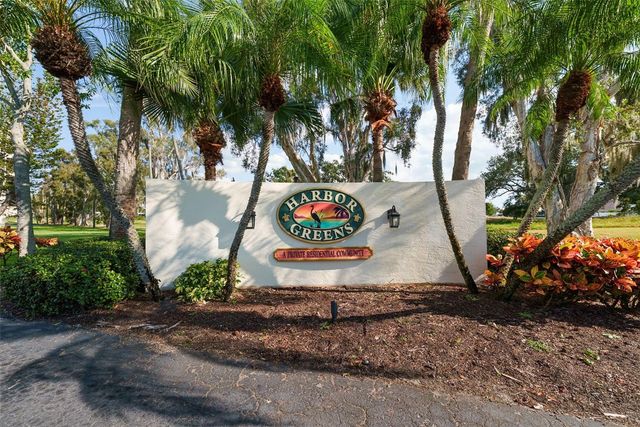 9510 HARBOR GREENS WAY 208, Seminole, FL 33776