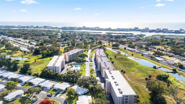 9510 HARBOR GREENS WAY 208, Seminole, FL 33776