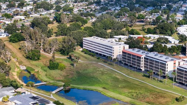 9510 HARBOR GREENS WAY 208, Seminole, FL 33776