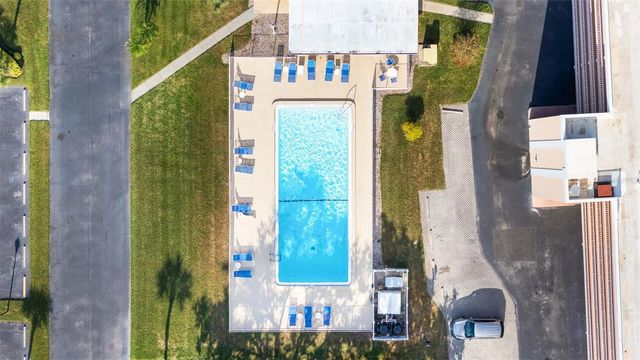 9510 HARBOR GREENS WAY 208, Seminole, FL 33776