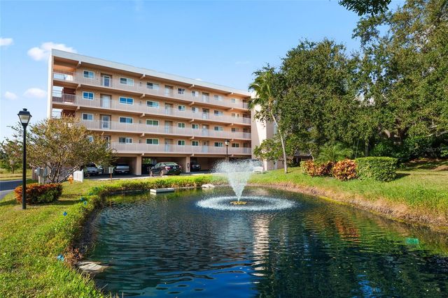 9510 HARBOR GREENS WAY 208, Seminole, FL 33776