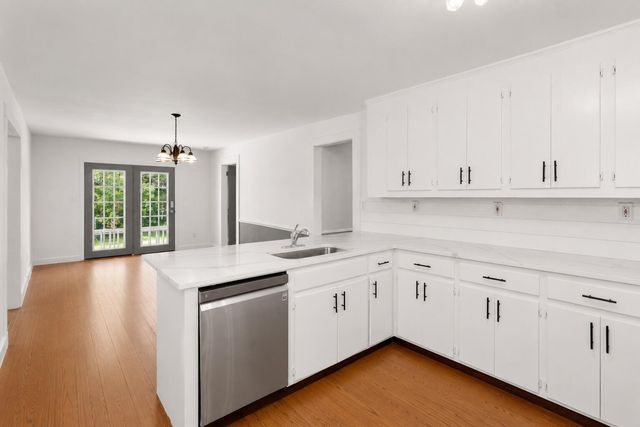 101 Lake Drive, Summerville, SC 29483