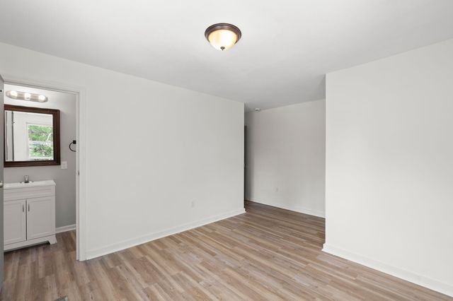 101 Lake Drive, Summerville, SC 29483