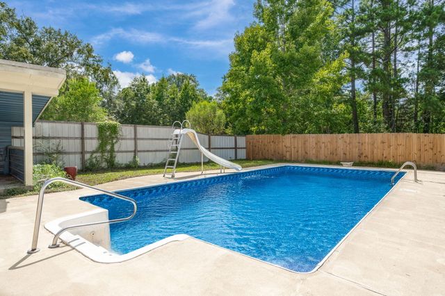 101 Lake Drive, Summerville, SC 29483