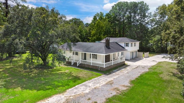 101 Lake Drive, Summerville, SC 29483