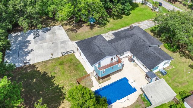 101 Lake Drive, Summerville, SC 29483