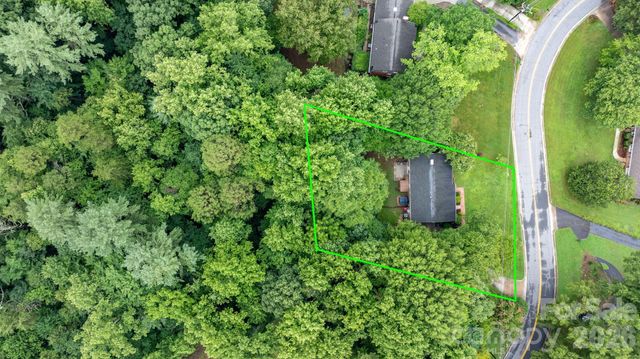 267 25th Avenue NW, Hickory, NC 28601