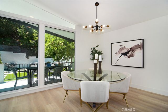 22284 Avenue San Luis, Woodland Hills, CA 91364