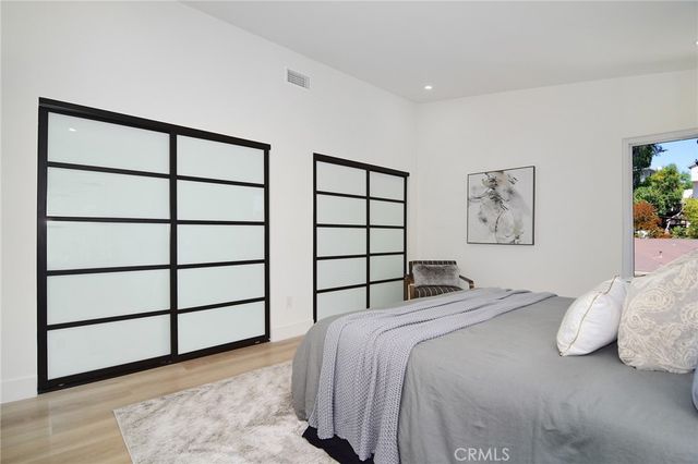 22284 Avenue San Luis, Woodland Hills, CA 91364