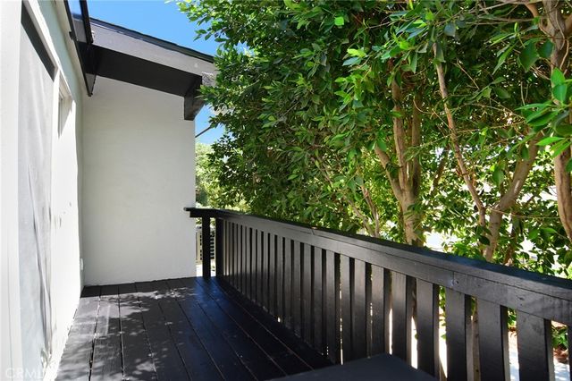 22284 Avenue San Luis, Woodland Hills, CA 91364