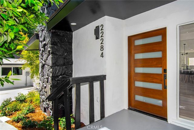 22284 Avenue San Luis, Woodland Hills, CA 91364