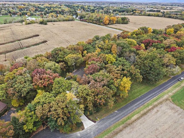 2945 Wyndwood Way, Sun Prairie, WI 53590