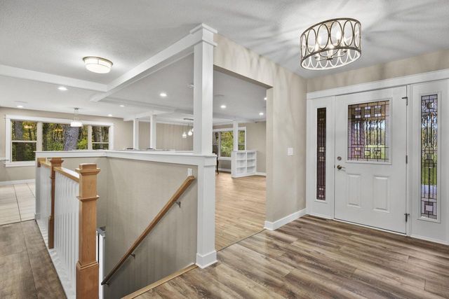 2945 Wyndwood Way, Sun Prairie, WI 53590