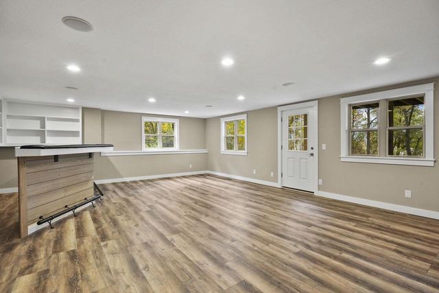 2945 Wyndwood Way, Sun Prairie, WI 53590