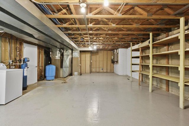 2945 Wyndwood Way, Sun Prairie, WI 53590