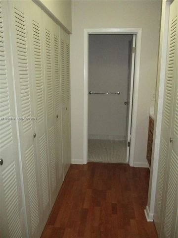 13726 SW 90th Ave 26, Miami, FL 33176