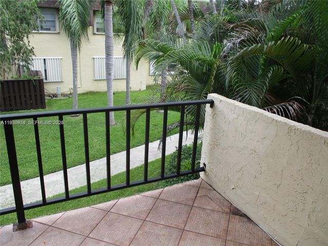 13726 SW 90th Ave 26, Miami, FL 33176