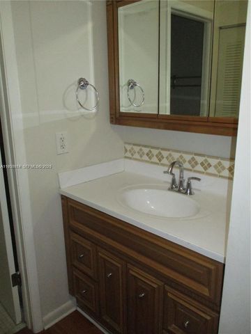 13726 SW 90th Ave 26, Miami, FL 33176